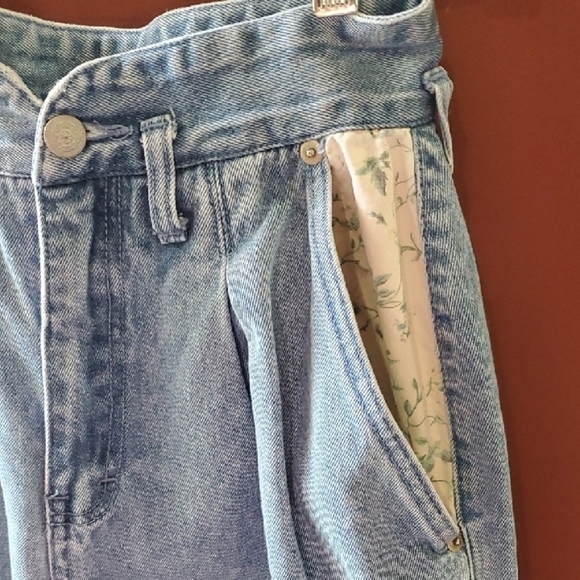 Stefano Vintage Straight Leg Jeans With Floral Patches Distressed Details Size 8 - Picture 5 of 12